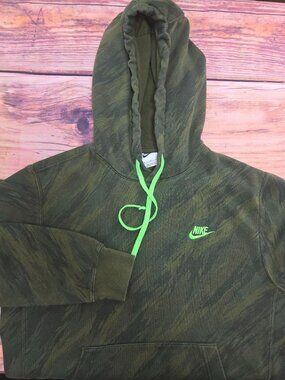 Nike Men's Camouflage Print Hoodie Medium